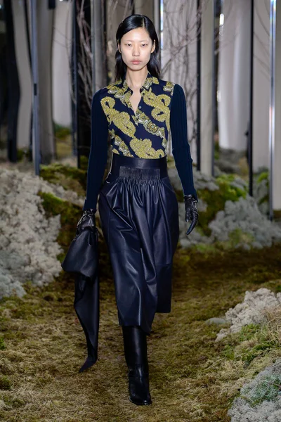 Look 46